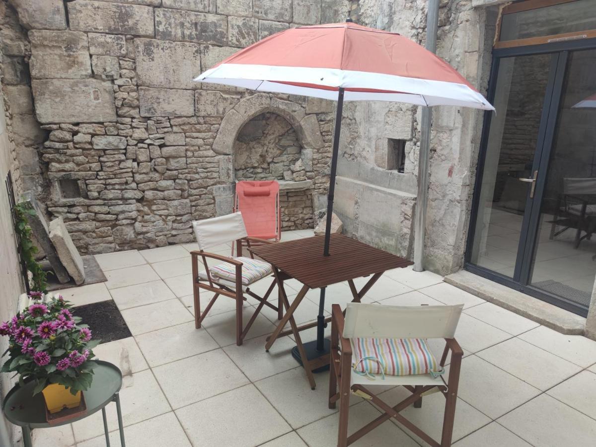 Studio De Charme, Au Calme Dans Le Vieux Chaumont Chaumont  Dış mekan fotoğraf